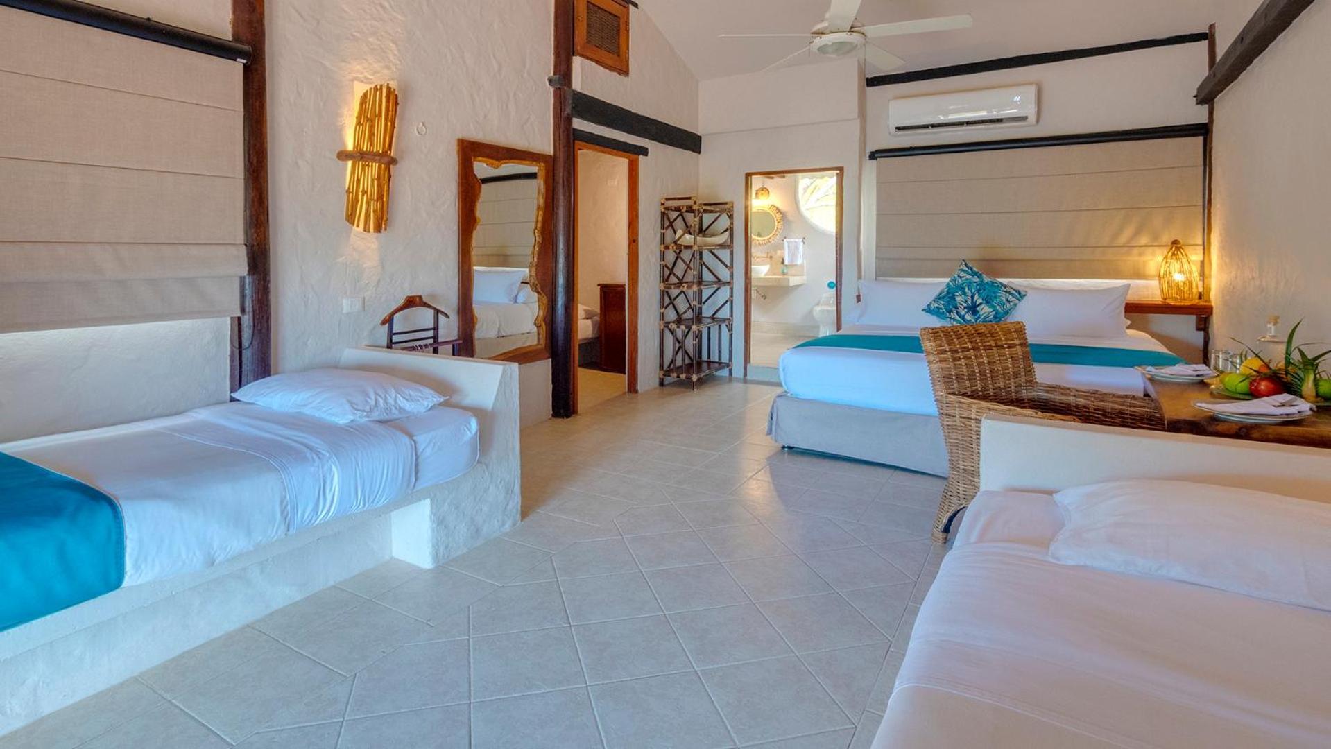 Aura Hotel
